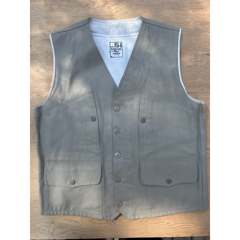Klaxon Howl Waxed Cotton Utility Vest Khaki Beige Workwear Hunting Canada Safari